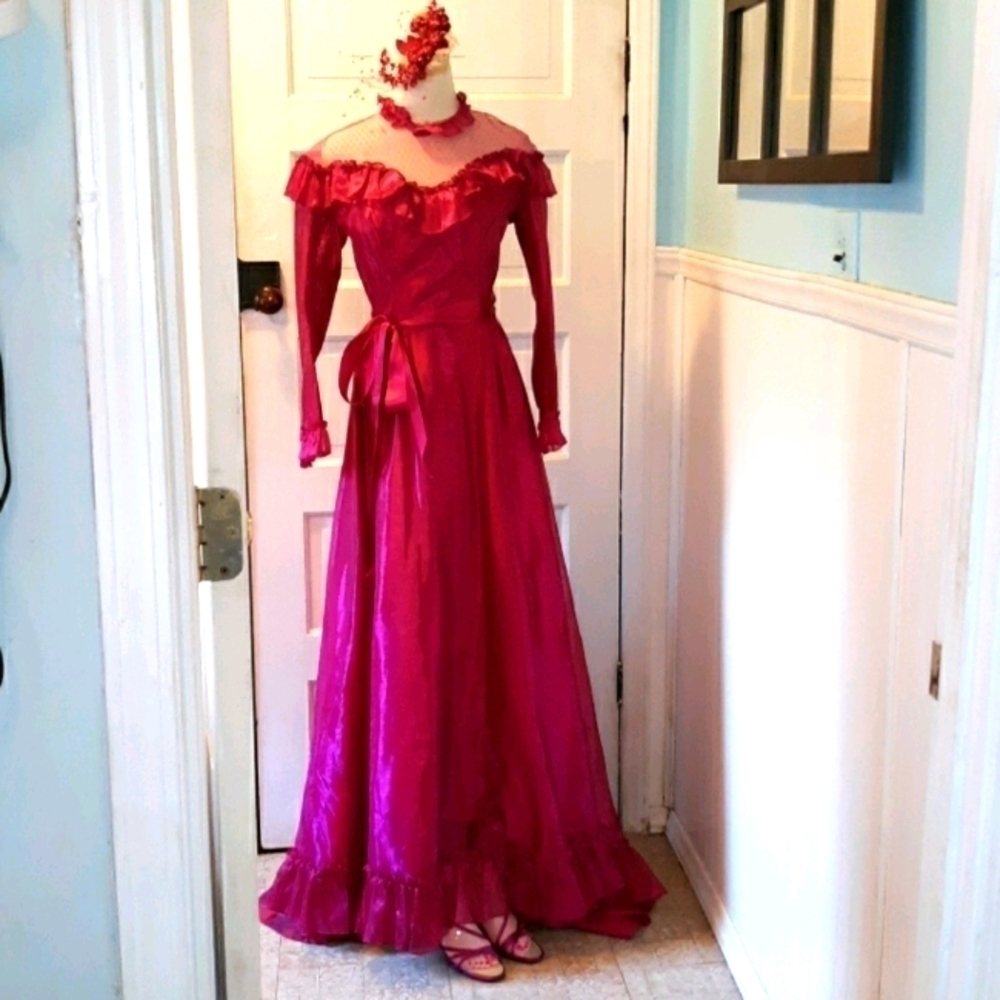 Vintage deep pink prom bridesmaid dress waist 27"